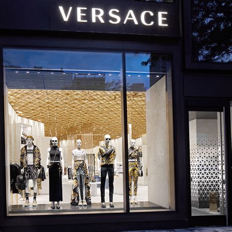 versace toronto locations|Versace Toronto premium outlet.